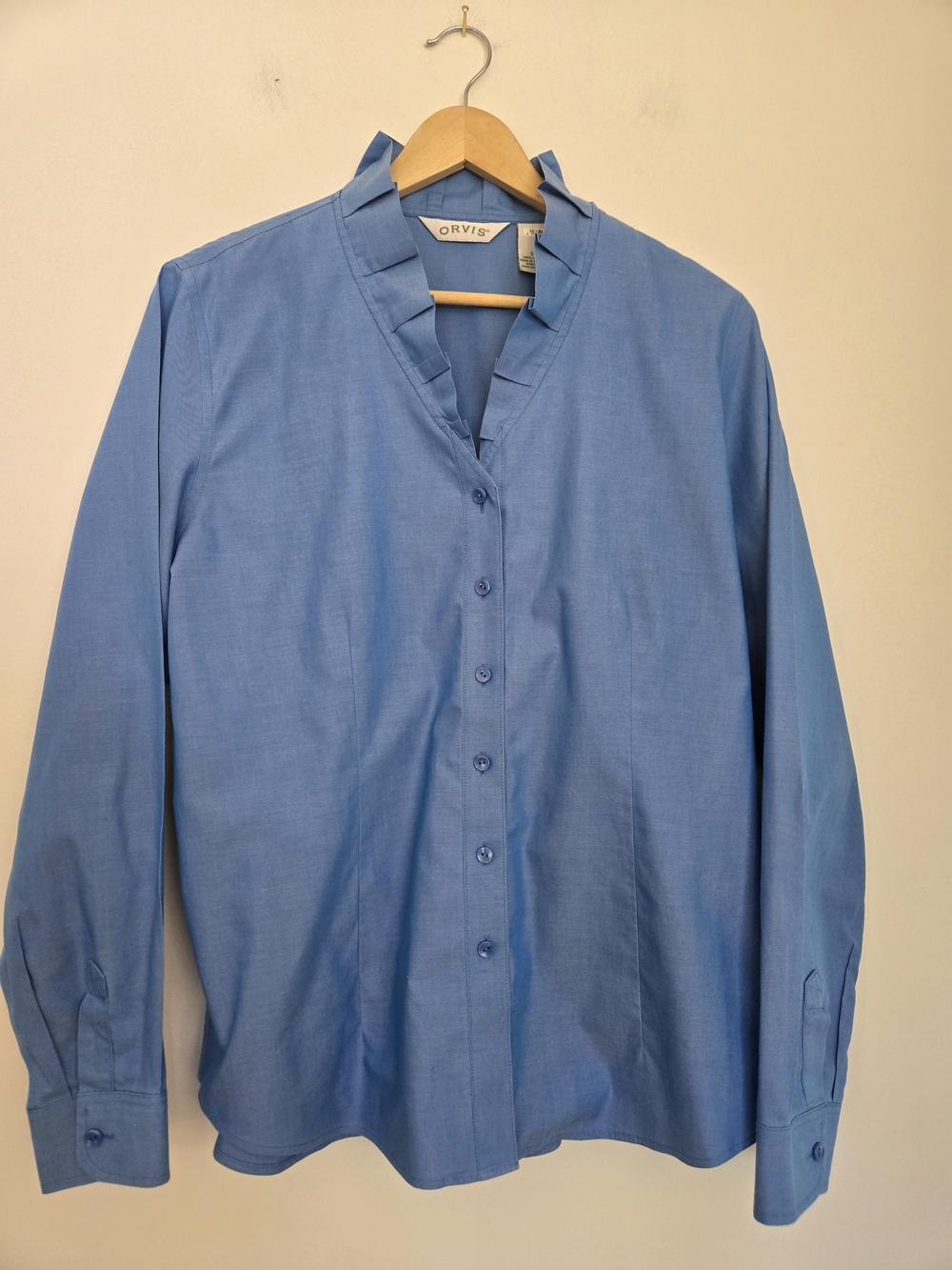 Orvis Women's Light Blue Button-Up Shirt